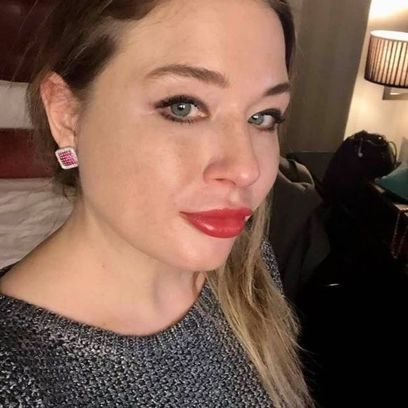 Natalya Vigliotti - Poshmark Profile Picture of Natalya Vigliotti (@n_vigliotti) on Poshmark