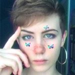 Profile Picture of Grace Bowen (@grackle.bees) on Instagram