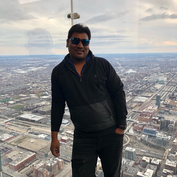 Profile Picture of Venkata Kundurthi (@venkatak) on Poshmark