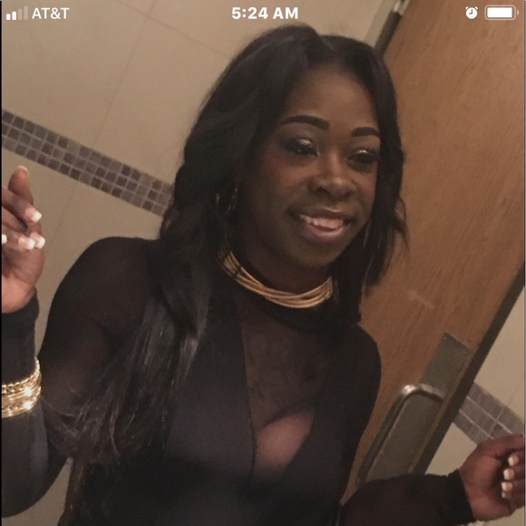 Profile Picture of Bianca Day (@biancaday) on Poshmark