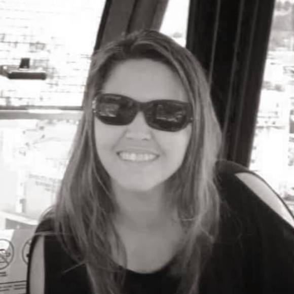 Profile Picture of Rosangela Rainha (@rainha27) on Poshmark