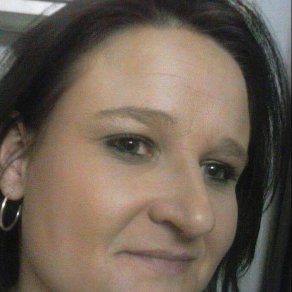 Profile Picture of Robin Pigg (@robinpigg) on Poshmark