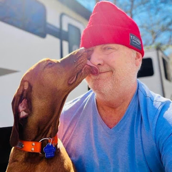Profile Picture of Kevin Holbrook (@kevinoles1963) on Poshmark