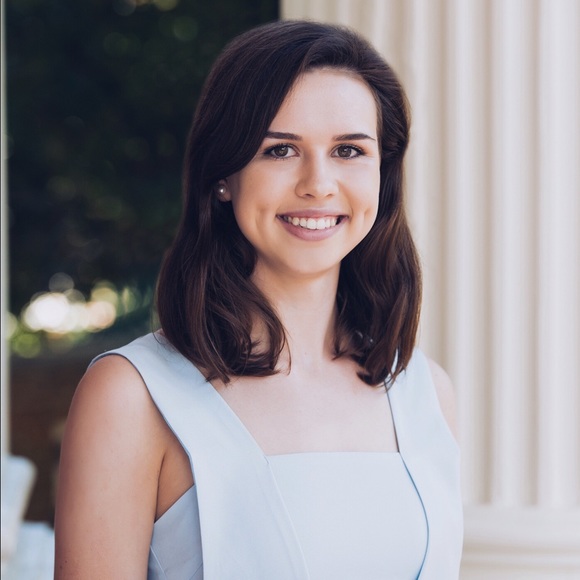 Profile Picture of Gabrielle Fougerousse (@gabbamaia) on Poshmark