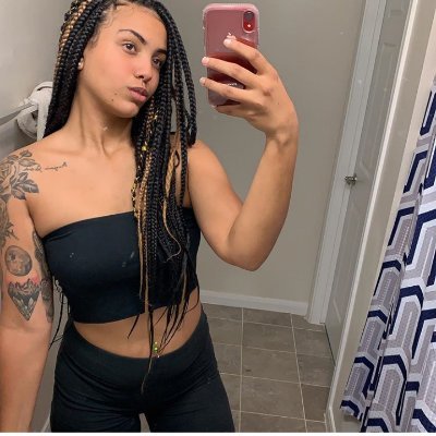 Profile Picture of Tracy Marshall (@tracee_tracy) on Twitter