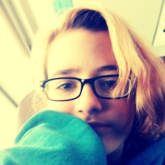 Profile Picture of Aiyana Soyring (@aiyana__soyring) on Poshmark