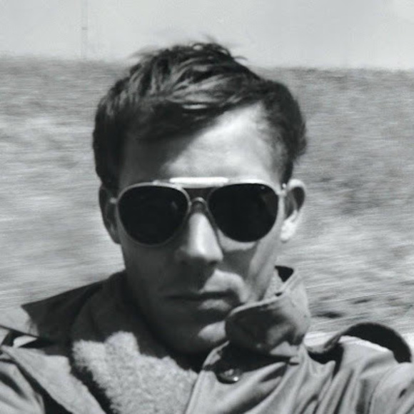 Profile Picture of Grigory Che (@grigoryche) on Poshmark