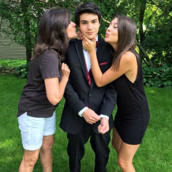 Profile Picture of Scott Kelly (@scottkelly97) on Poshmark
