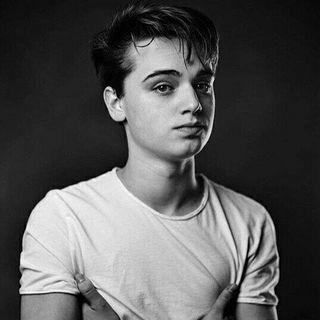 Profile Picture of Dean-Charles Chapman (@deanc_chapman) on Instagram