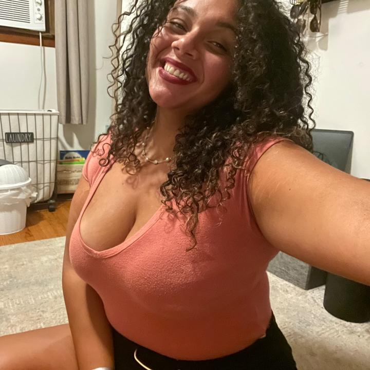 Profile Picture of Julianne 🤌🏿 (@jonmichaelsmommy) on Tiktok