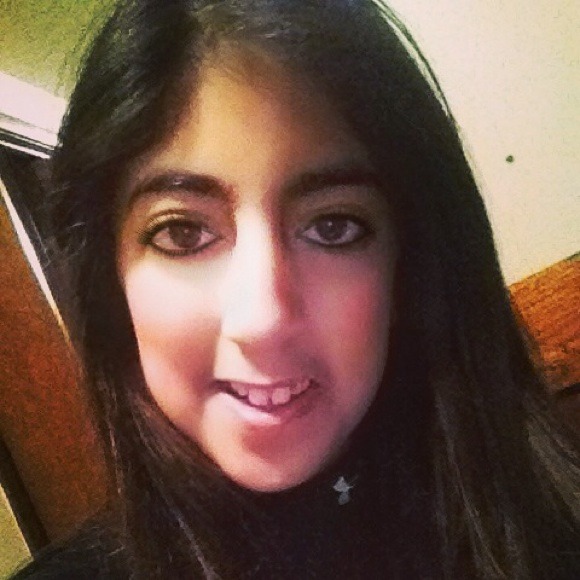 Profile Picture of Bryanna Hassan (@fashionaddict72) on Poshmark