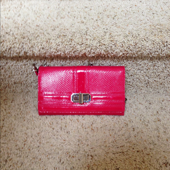 Profile Picture of Tara Mistretta (@141689) on Poshmark