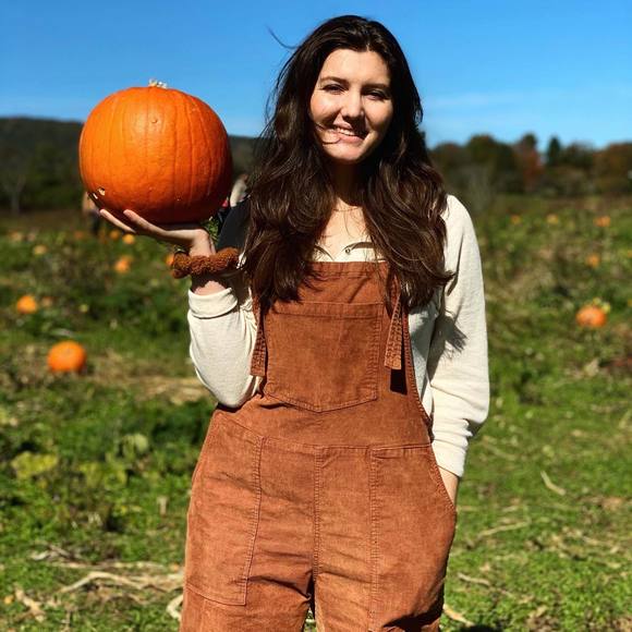 Profile Picture of Samantha Del vecchio (@sammie_dv) on Poshmark