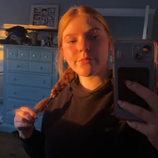 Profile Picture of madelyn moore | 19 (@_madelynmoore) on Instagram