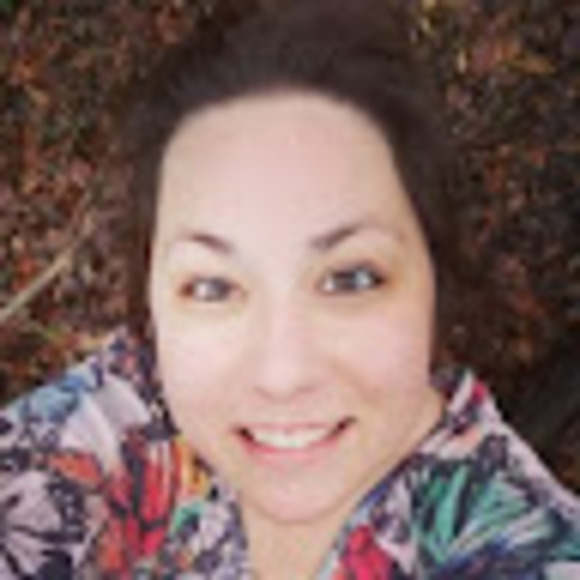 Profile Picture of Brittney Fixel (@britnifix) on Poshmark