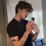 Profile Picture of dylan riddle :/ (@__.dylan.riddle) on Instagram