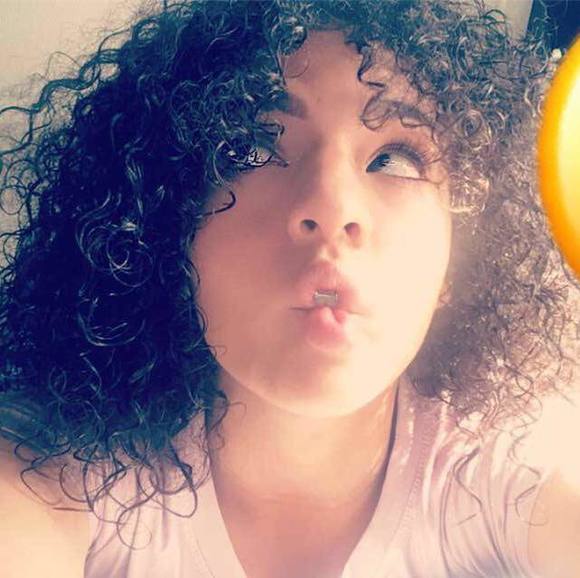 Profile Picture of Dominque Lopez (@domoloves) on Poshmark