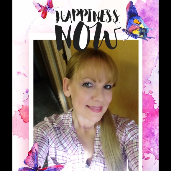 Profile Picture of Lisa Doty (@lmd81973) on Poshmark
