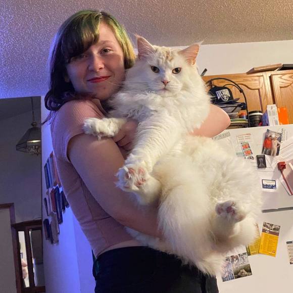 Profile Picture of Adison Escoe (@adisonescoe) on Poshmark