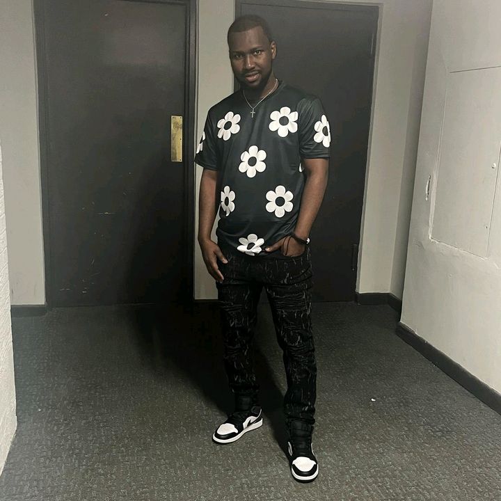 Profile Picture of Ralph calebe (@ralphc02) on Tiktok