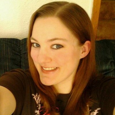 Profile Picture of Sarah Applegate (@SarahSmartazz) on Twitter