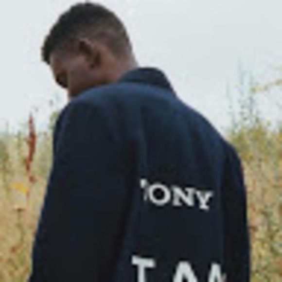 Profile Picture of Peter Barnaba (@pbarnaba) on Poshmark