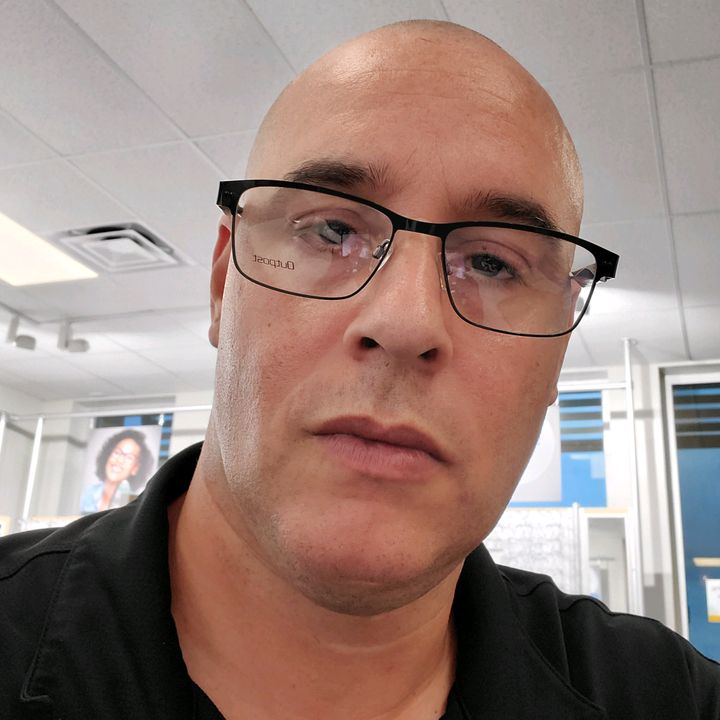 Profile Picture of Robert Dee (@robertdee4) on Tiktok