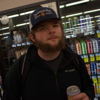 Profile Picture of Luke Heinenon Twitter