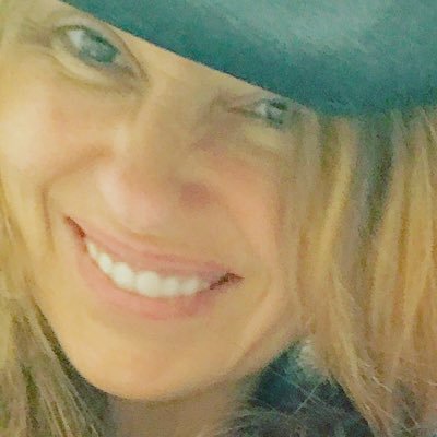 Profile Picture of Ani Chimchirian (@AniChimchirian) on Twitter