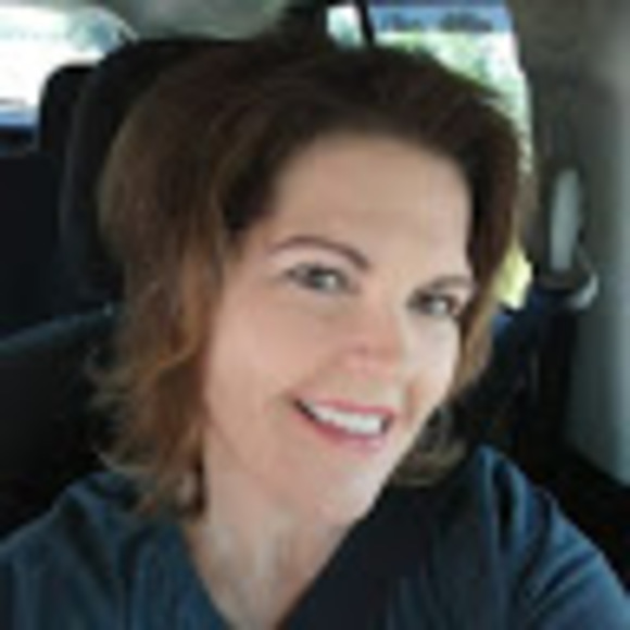 Profile Picture of Kimberly Brobst (@kusangel4) on Poshmark