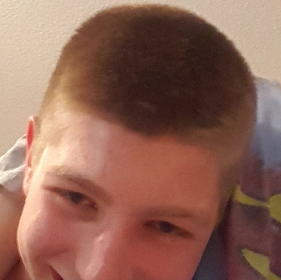 Profile Picture of Carter Amland (@carteramland) on Poshmark