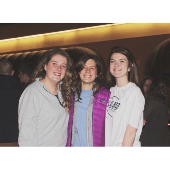 Profile Picture of Anna Fickley (@annafickley) on Poshmark