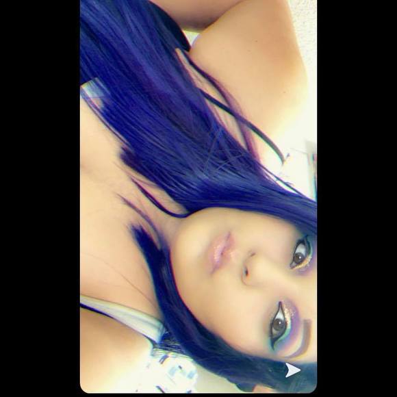 Profile Picture of Yesenia Campos (@camposy78) on Poshmark