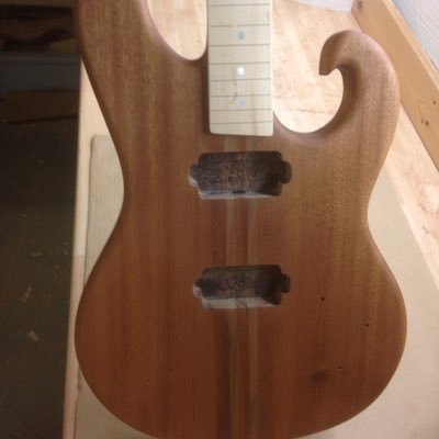 Profile Picture of Baize Anthony Guitar (@BaizeAnthony) on Twitter