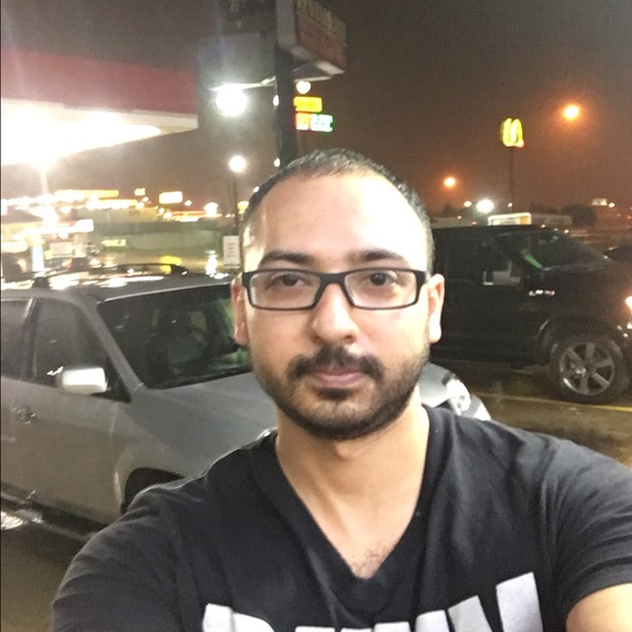 Profile Picture of Kashif Muhammad (@kashif999) on Poshmark