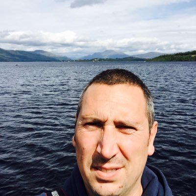 Profile Picture of Richard Rundle-Brown (@Arnold_store) on Twitter