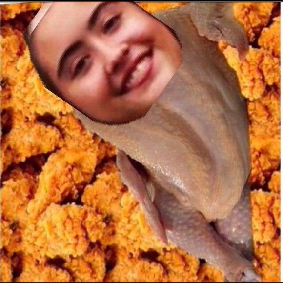 Profile Picture of Sofia Barrera (@sofiabarrera) on Poshmark