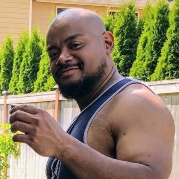 Profile Picture of Albert Mewborn (@albertmewborn) on Poshmark