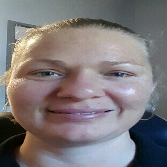 Profile Picture of Michelle Mackey (@michelle1462) on Poshmark