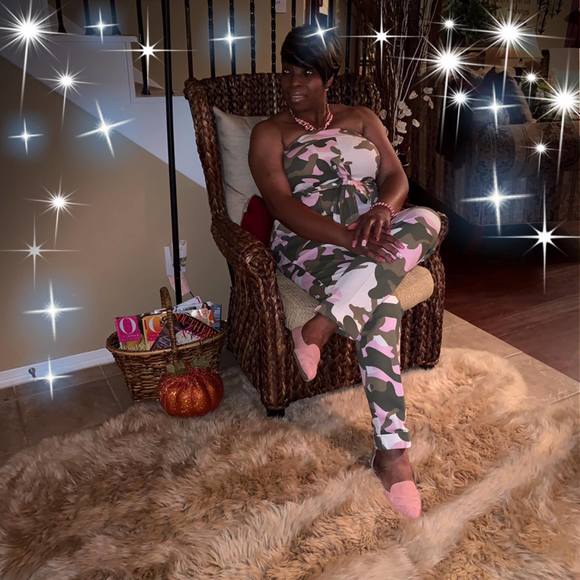 Profile Picture of Cathy Allen (@cjallen106) on Poshmark