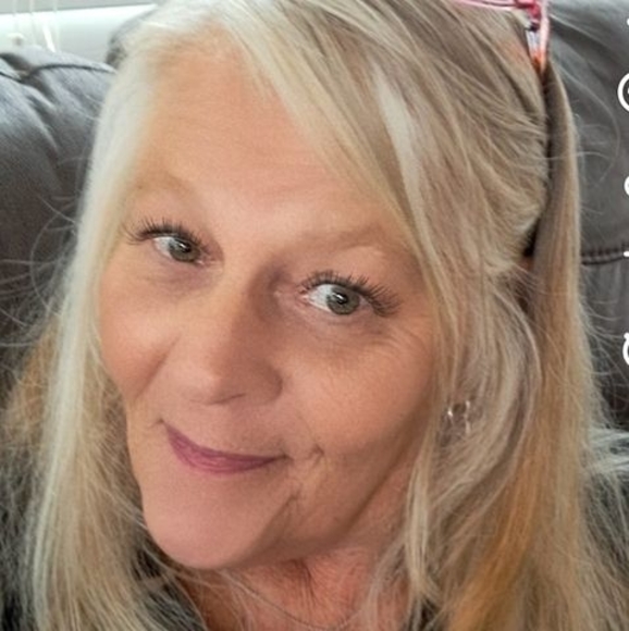 Profile Picture of Deborah Kiliszewski (@de2650484) on Poshmark