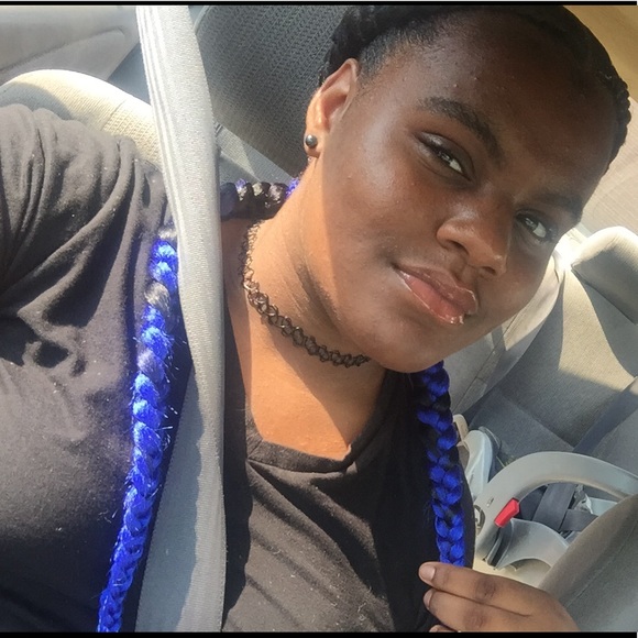 Profile Picture of Kori Clacken (@koriclacken) on Poshmark