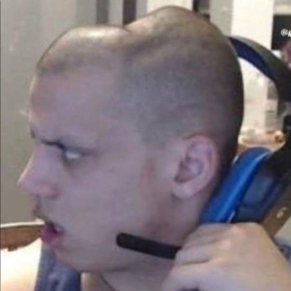 Profile Picture of Christian Furbish (@crystiannn) on Poshmark