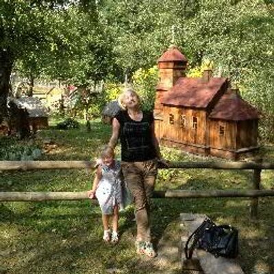 Profile Picture of ANNA JAROSZ (@anna_emi110) on Twitter