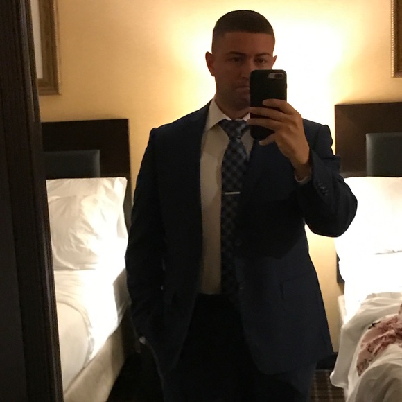 Profile Picture of Michael Desposito (@mdespo61) on Poshmark