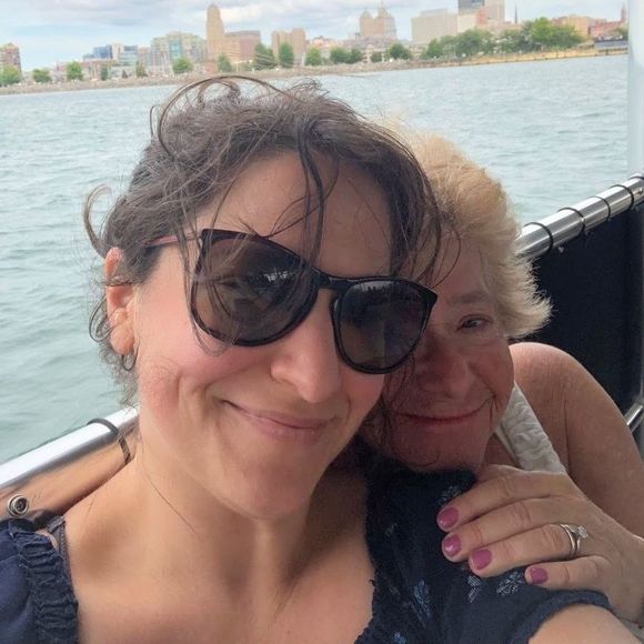 Profile Picture of Lisa Wojcik (@lisa_wojcik) on Poshmark