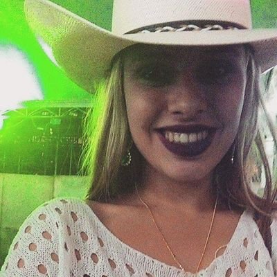 Profile Picture of Ana Beatriz Maximiano (@AnaBeatrizMax10) on Twitter