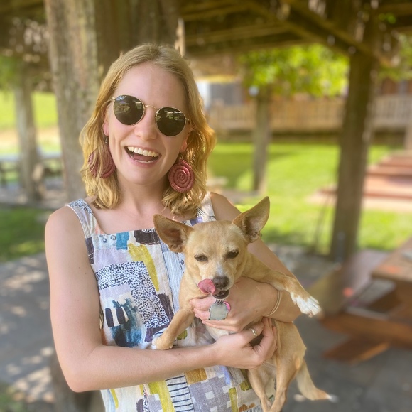 Profile Picture of Tess Kelly (@tesskelly166) on Poshmark