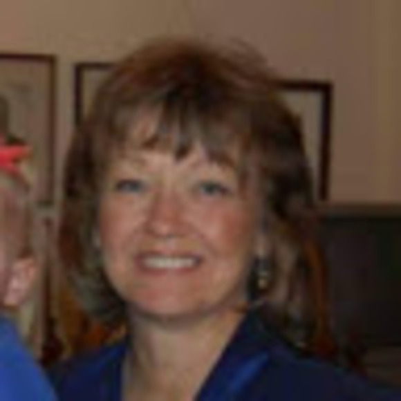 Carylee Flood - Poshmark Profile Picture of Carylee Flood (@wngrl1975) on Poshmark