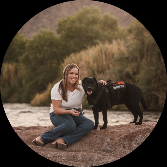 Profile Picture of Mallory Gorder (@mallory805) on Poshmark
